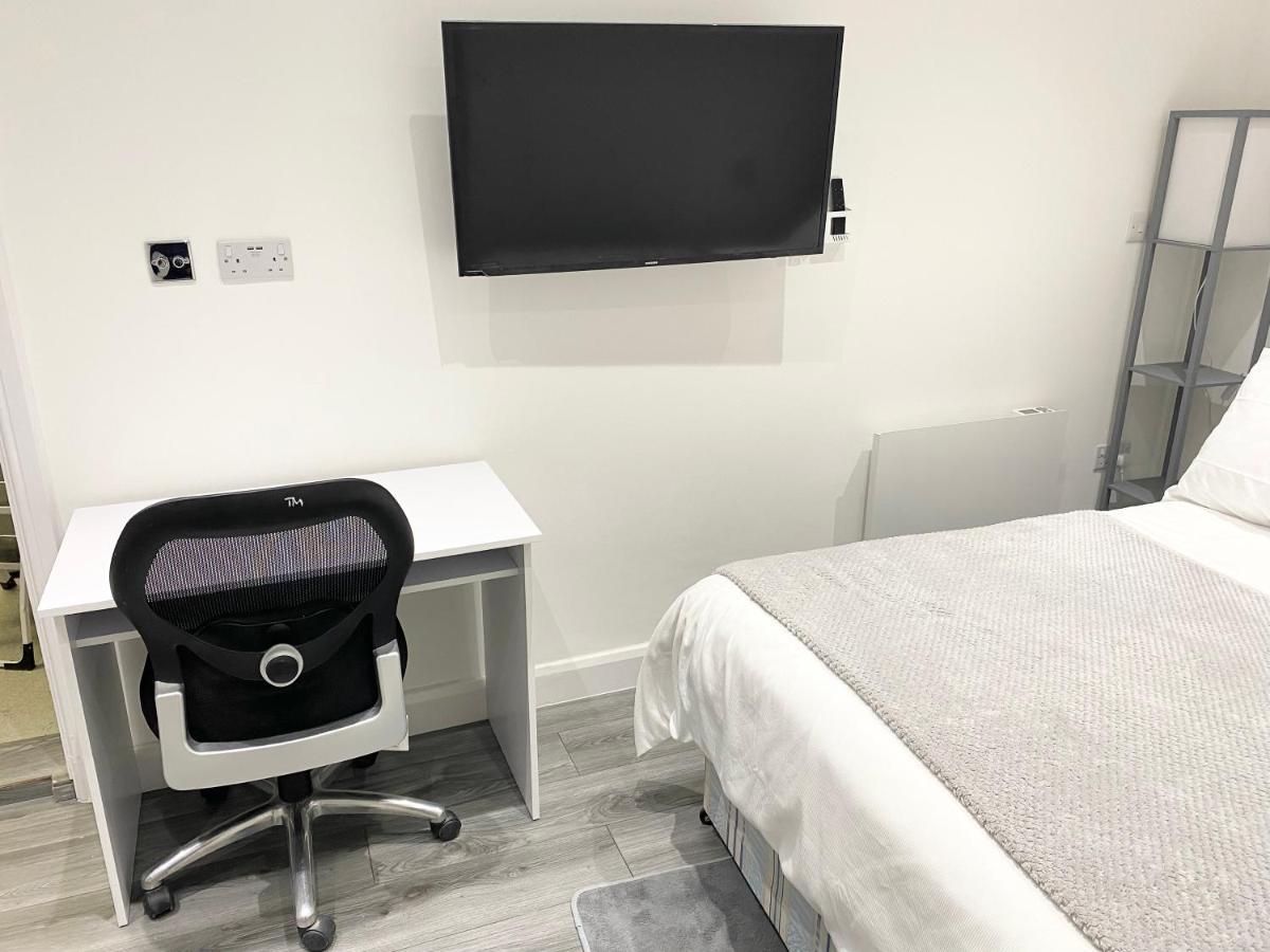 London Studio Chingford Luaran gambar